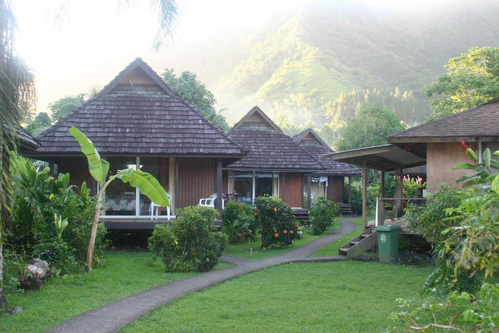 Tauhanihani Village Lodge La Vague Bleue Teahupoo 外观 照片