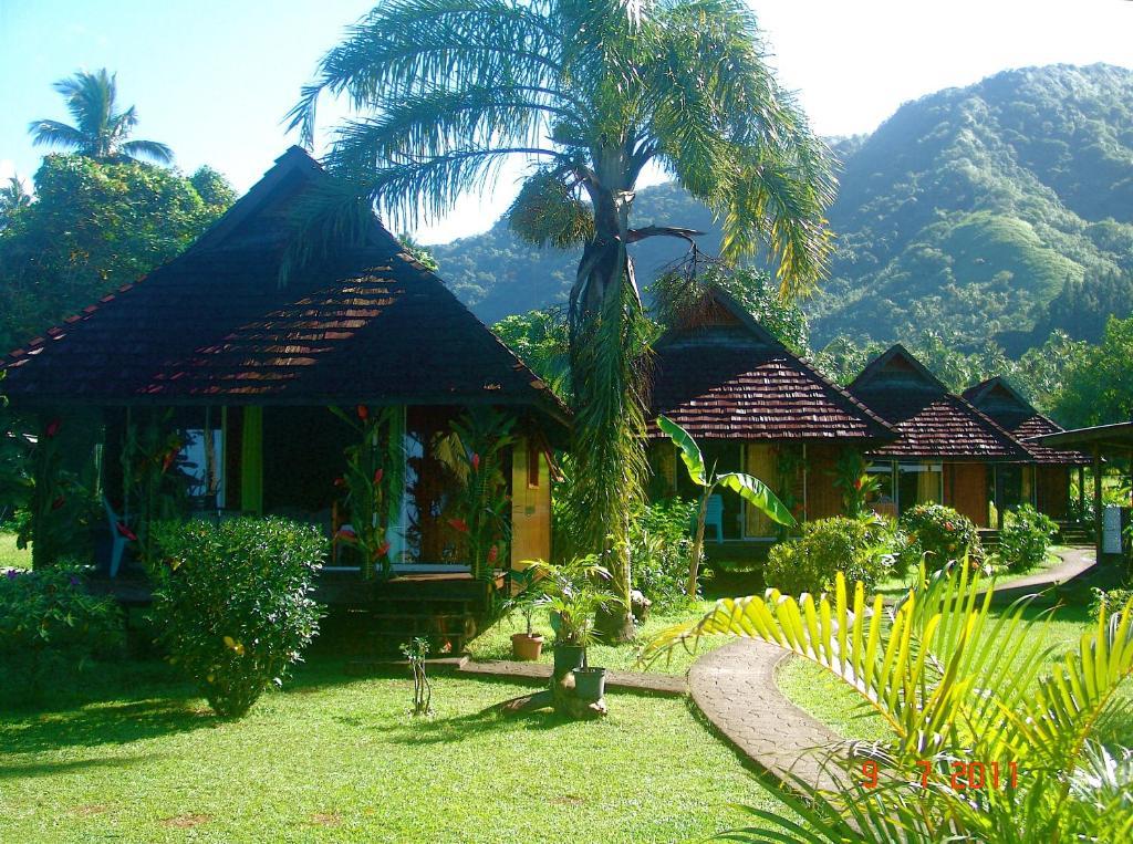 Tauhanihani Village Lodge La Vague Bleue Teahupoo 外观 照片
